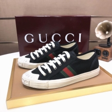 Gucci Low Shoes